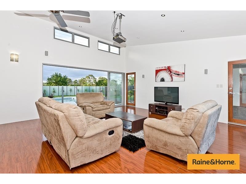 6 Glady Avenue, Caboolture QLD 4510