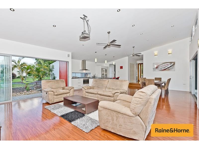6 Glady Avenue, Caboolture QLD 4510