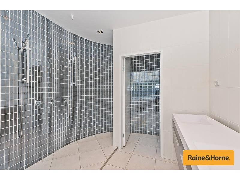 6 Glady Avenue, Caboolture QLD 4510