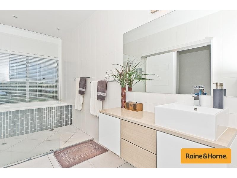 6 Glady Avenue, Caboolture QLD 4510