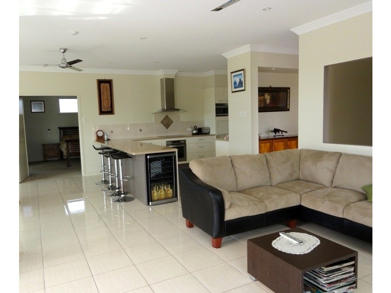 52 Tamarillo Circuit, Narangba QLD 4504