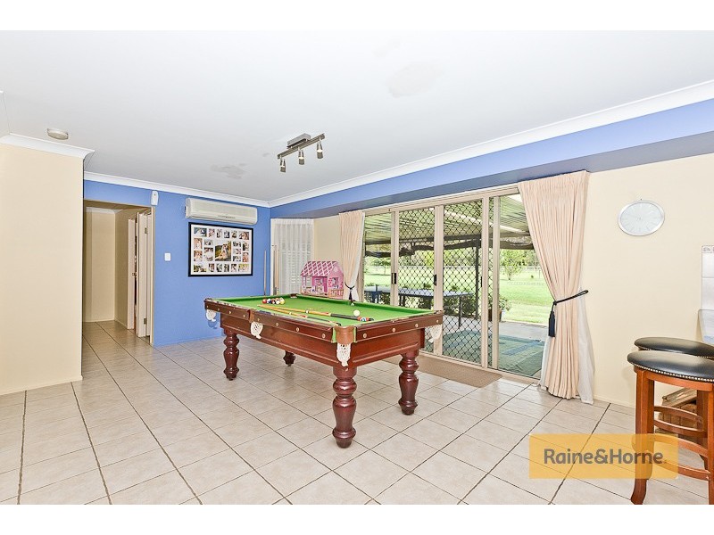 4 Chatswood Ct, Wamuran QLD 4512