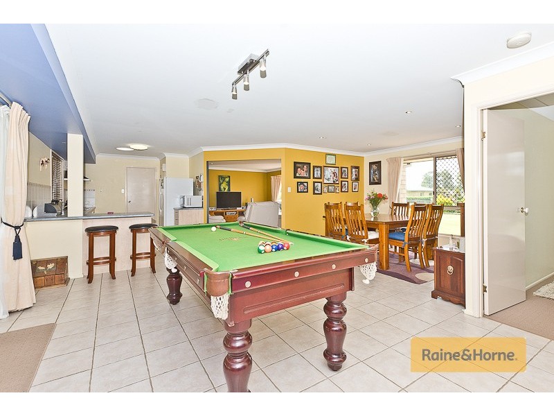 4 Chatswood Ct, Wamuran QLD 4512