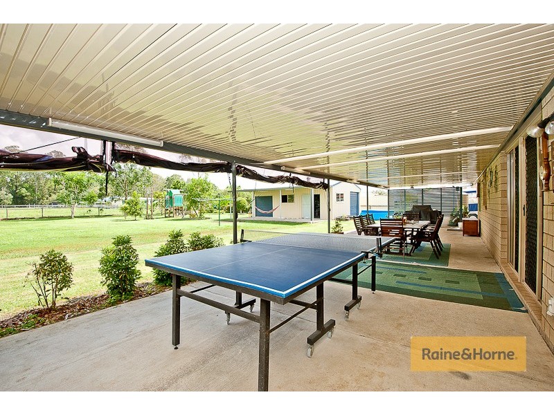 4 Chatswood Ct, Wamuran QLD 4512