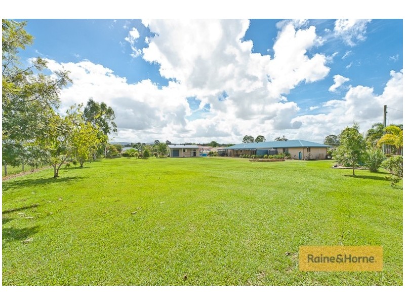 4 Chatswood Ct, Wamuran QLD 4512