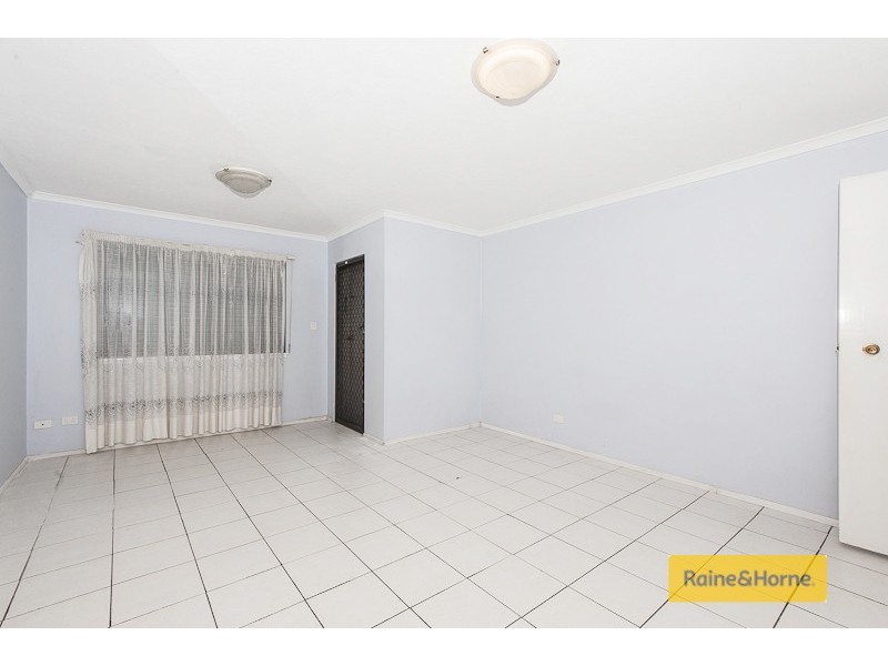 1/73 Lower King Street, Caboolture QLD 4510
