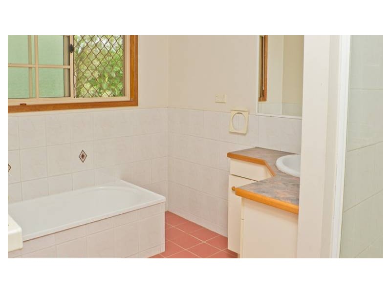 1 Trevelian St, Morayfield QLD 4506