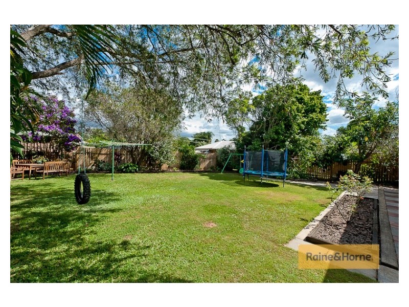 6 Sturt St, Morayfield QLD 4506