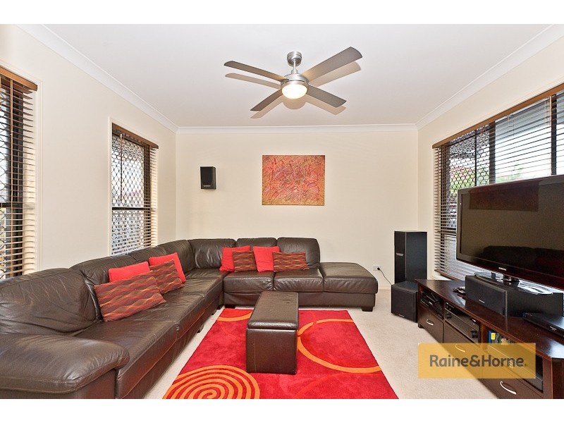 19 Citrus Crt, Narangba QLD 4504