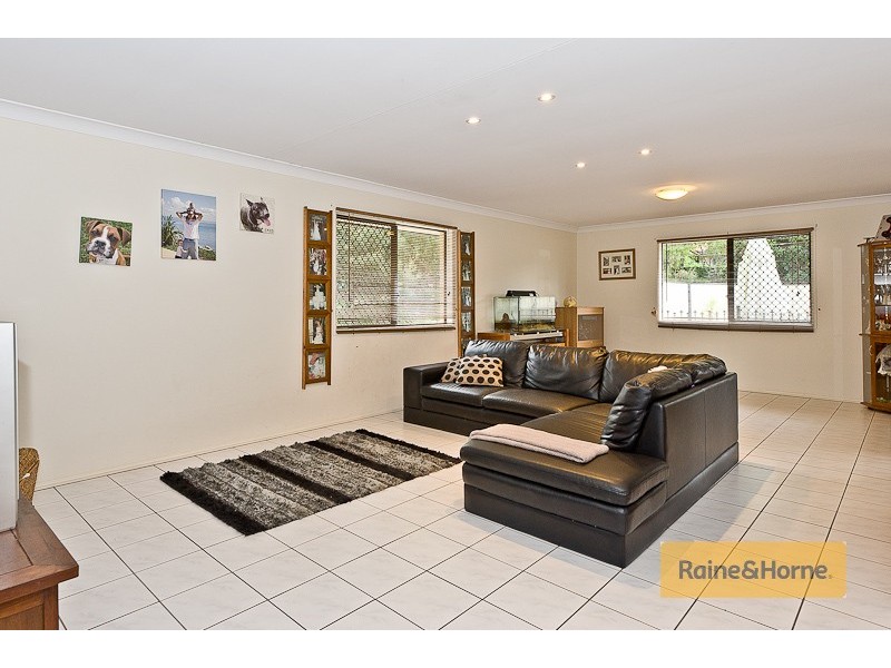 1 Moogerah Pl, Burpengary QLD 4505