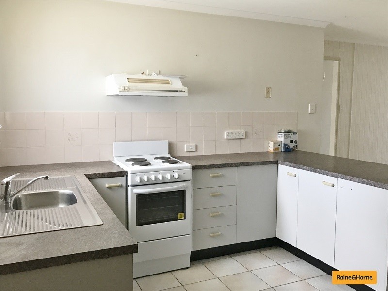 2/100 Henderson Road, Burpengary QLD 4505