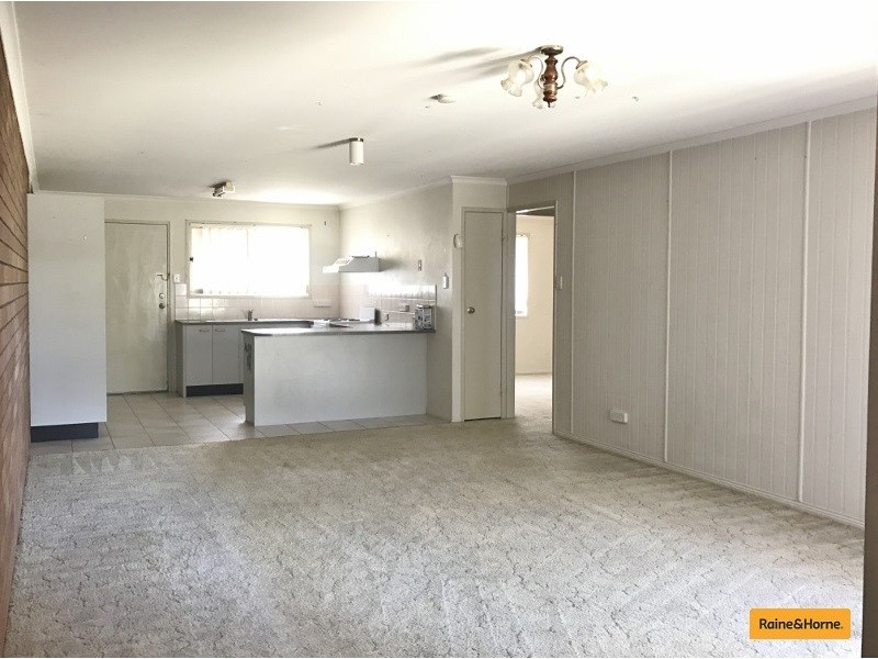 2/100 Henderson Road, Burpengary QLD 4505