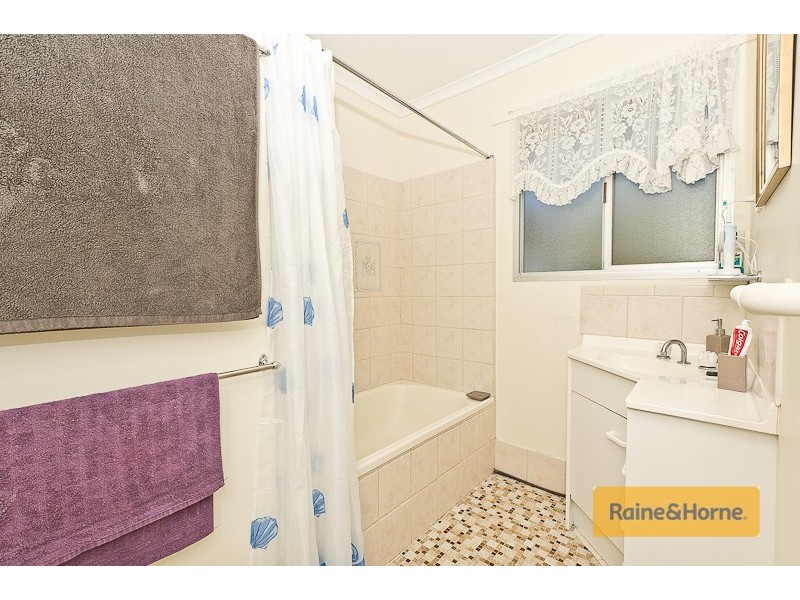 8 Kelly St, Narangba QLD 4504