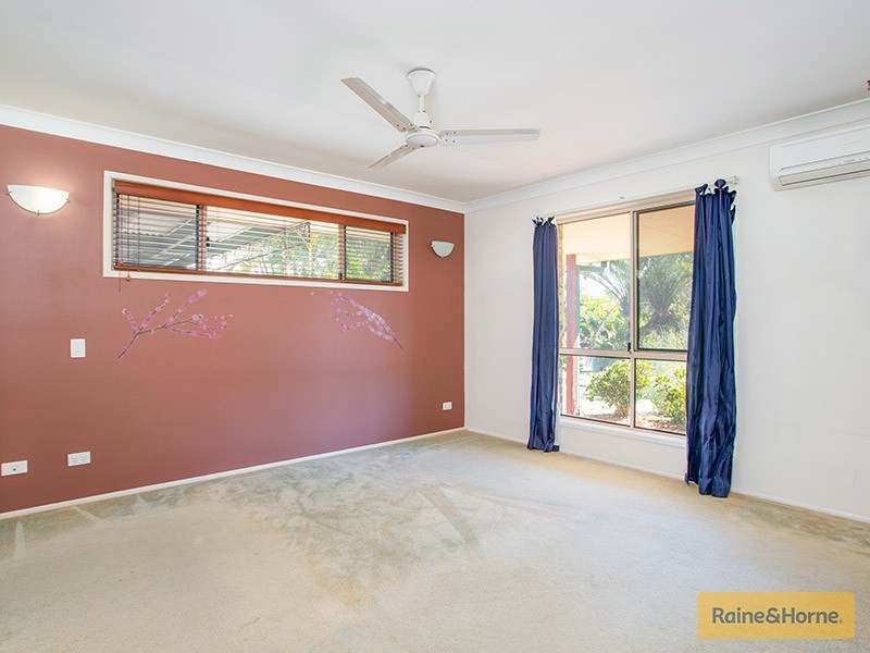70-72 Hawthorn Rd, Burpengary QLD 4505