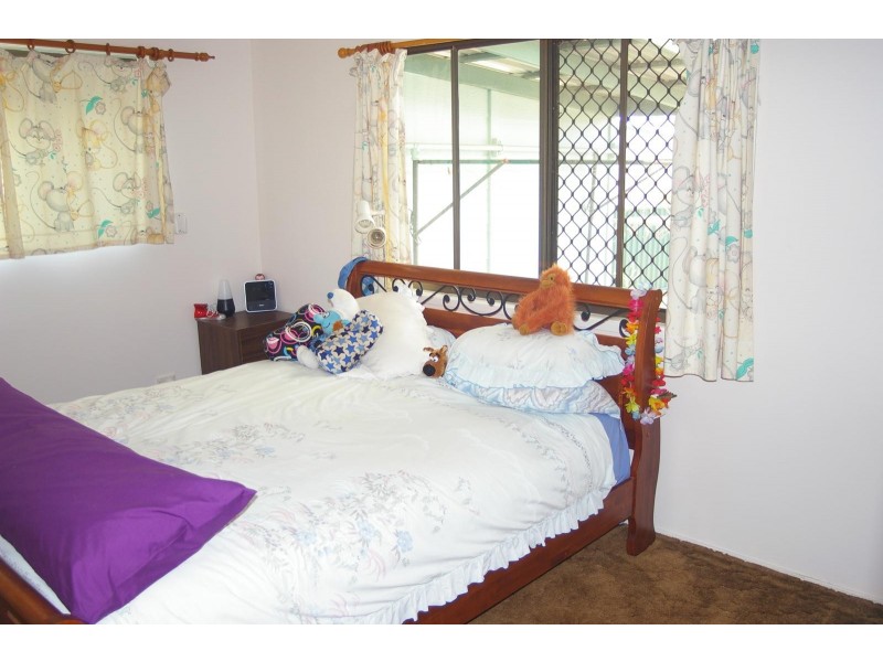 9 Robyn St, Burpengary QLD 4505