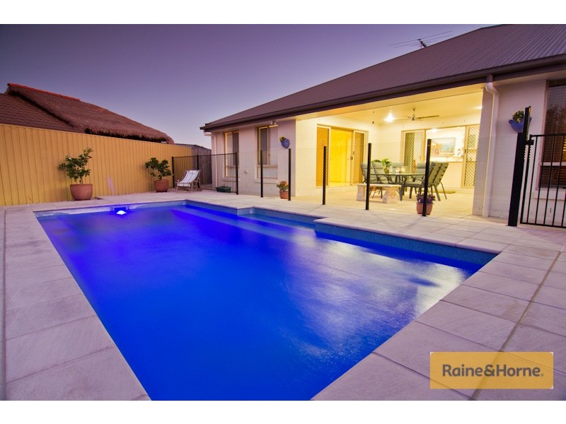 8 Crinum Ct, Narangba QLD 4504