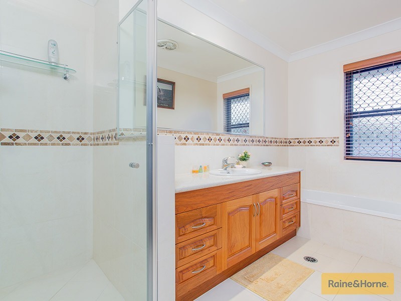 34 Lewins Place, Burpengary QLD 4505