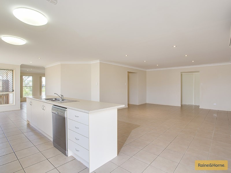 11 Nicholas Close, Narangba QLD 4504