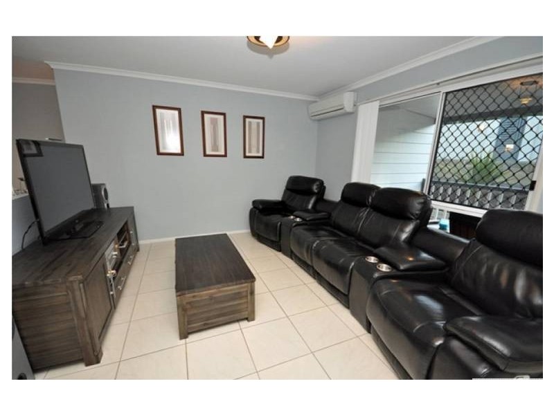 22 Young Rd, Narangba QLD 4504