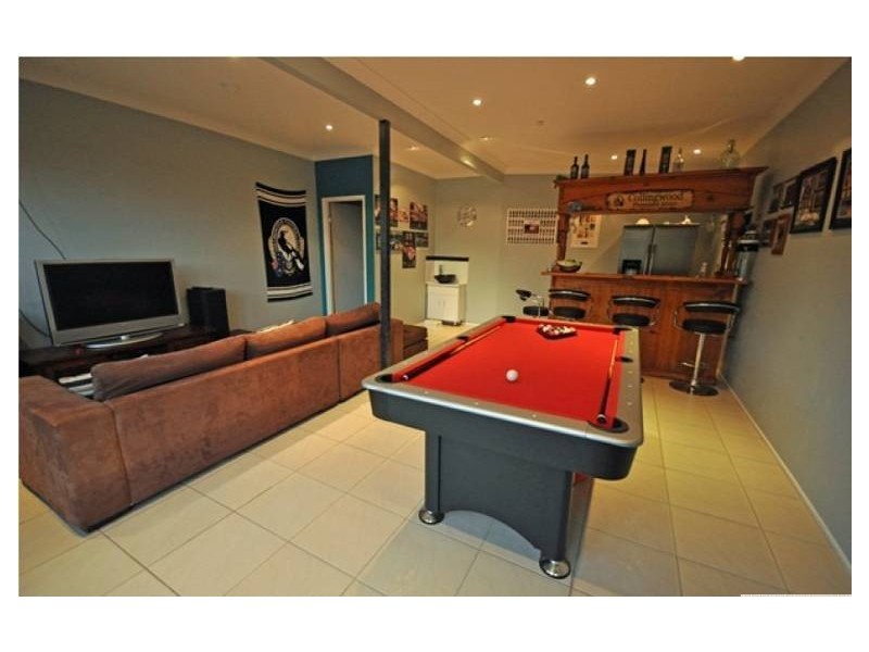 22 Young Rd, Narangba QLD 4504