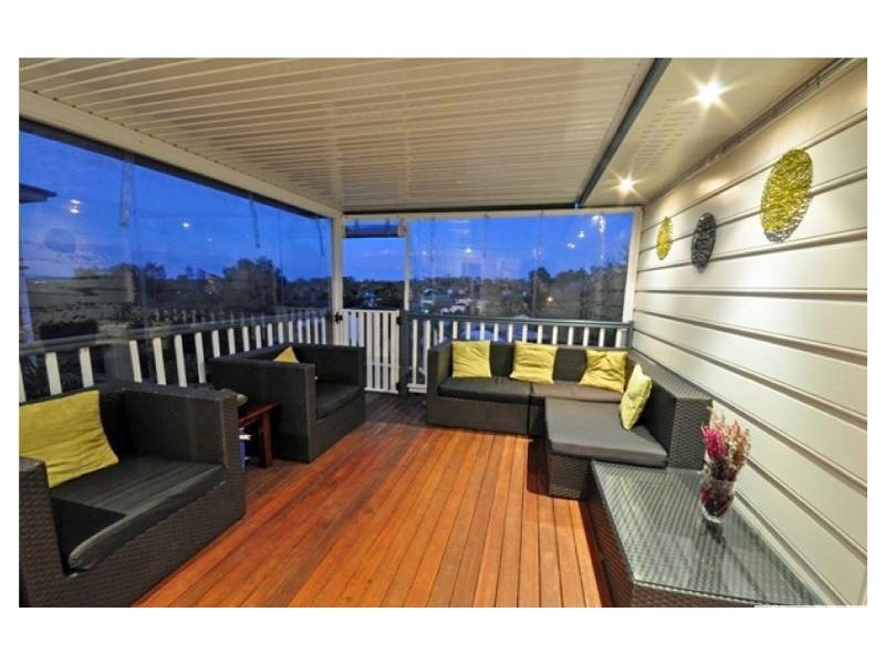 22 Young Rd, Narangba QLD 4504