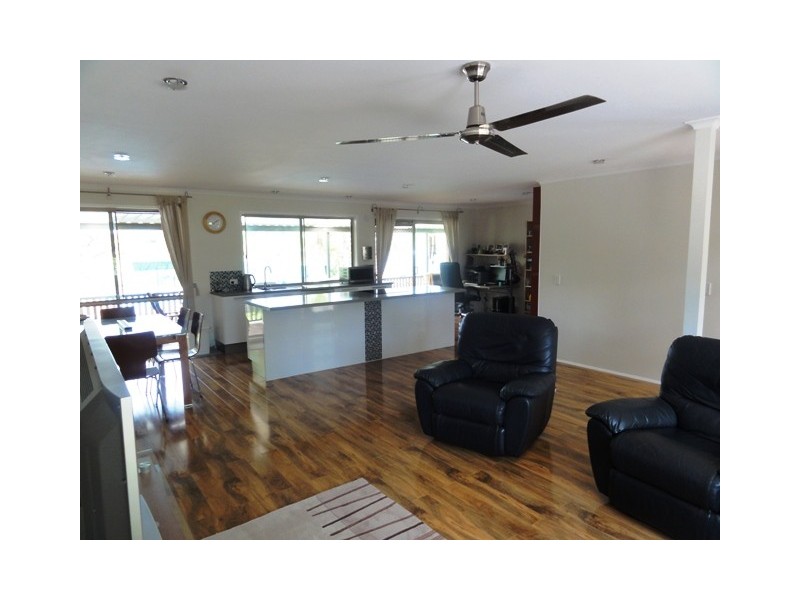 27 Bramston Court, Burpengary QLD 4505