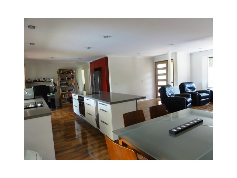 27 Bramston Court, Burpengary QLD 4505