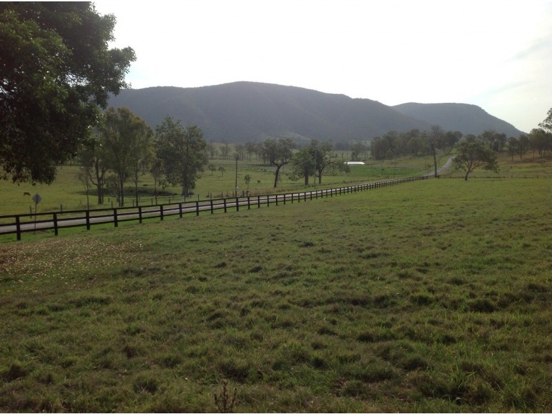 299 Stanton Road, Woodford QLD 4514