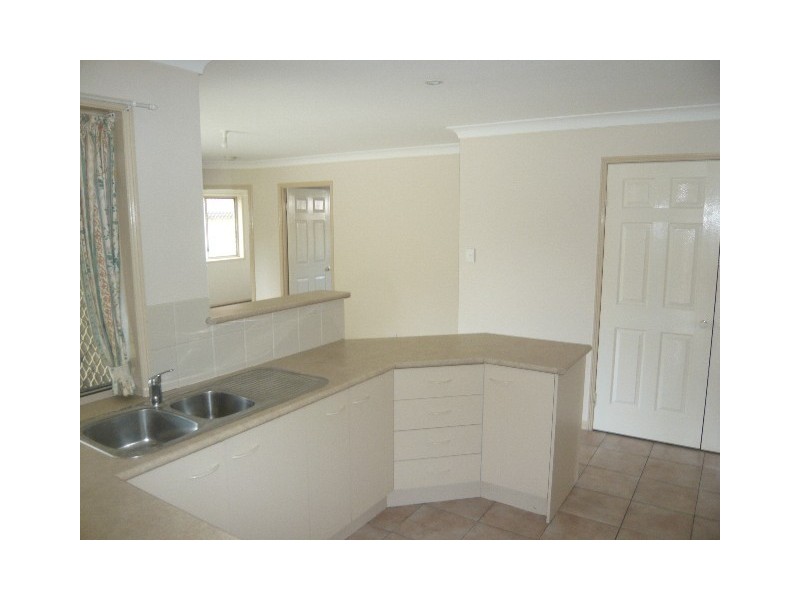 4 Liberty Ct, Morayfield QLD 4506