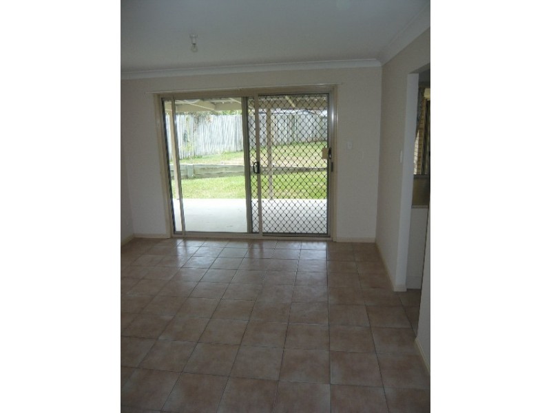 4 Liberty Ct, Morayfield QLD 4506