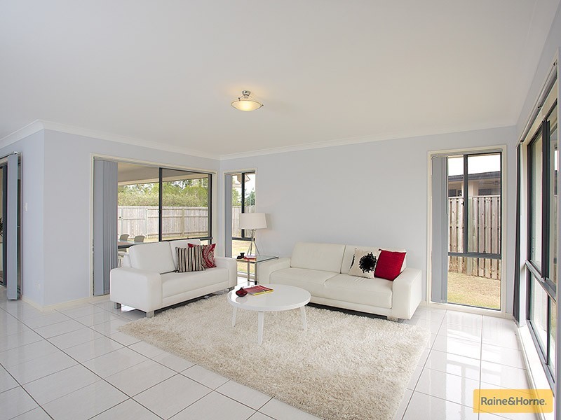 1 Maidenhair Drive, Narangba QLD 4504
