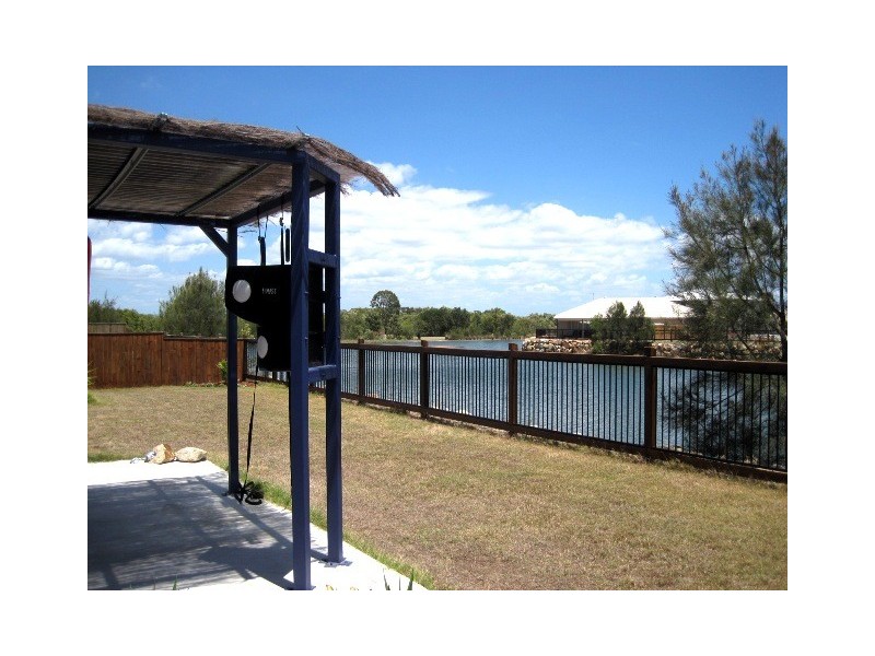 16 Coffey court, Beachmere QLD 4510