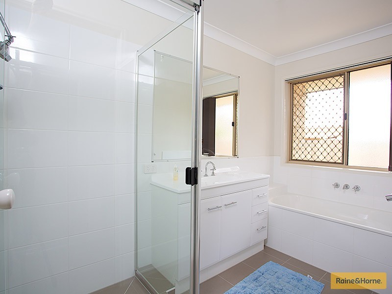 25 Grant Road, Morayfield QLD 4506