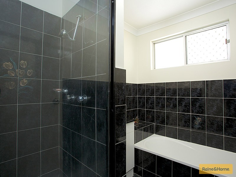 25 Grant Road, Morayfield QLD 4506