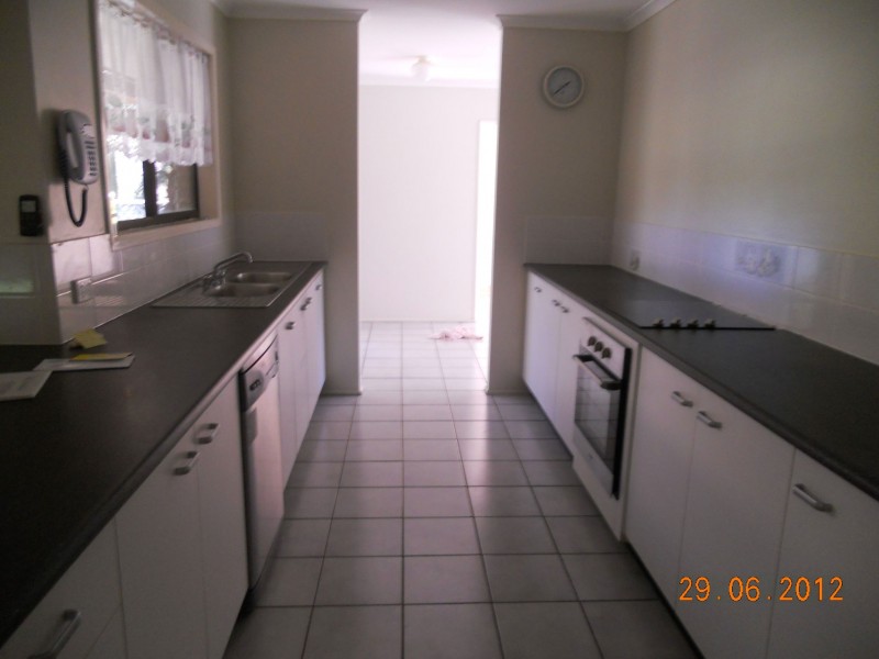 21 Franklin Cres, Morayfield QLD 4506