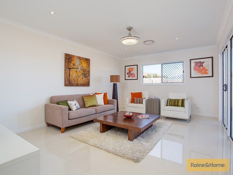 187 MacDonald Dr, Narangba QLD 4504