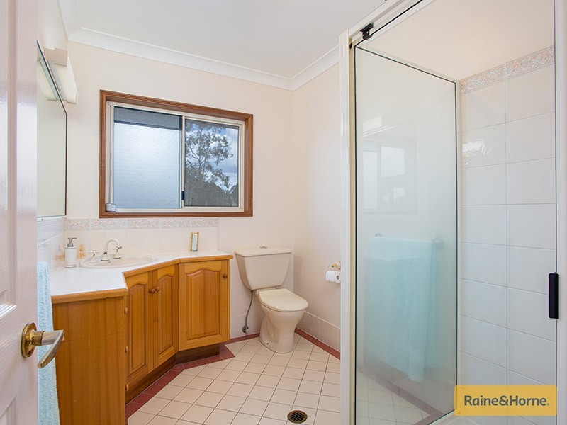 19 Chablis Court, Morayfield QLD 4506