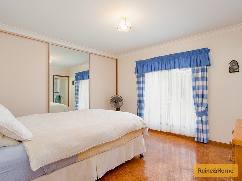 19 Chablis Court, Morayfield QLD 4506