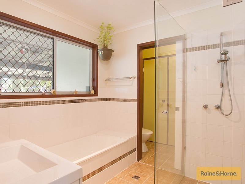 70 Station Rd, Burpengary QLD 4505