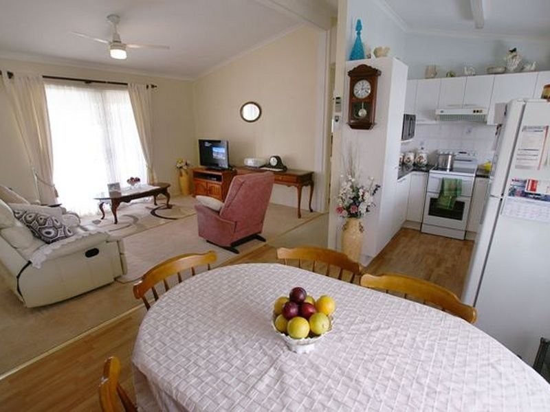 18/98 Eastern Service Rd, Burpengary QLD 4505