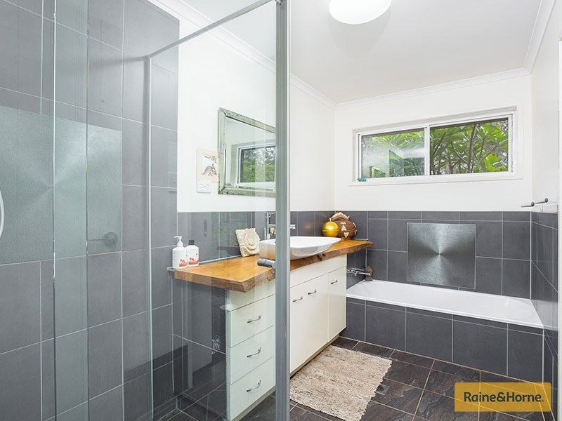 172 Alf Dobson Rd, Narangba QLD 4504