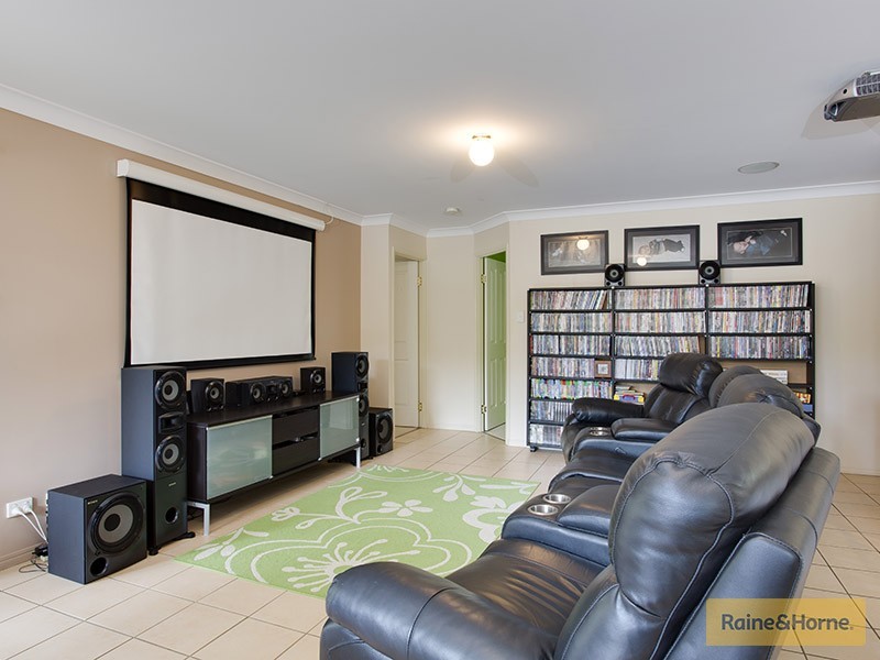 1 Maurice Avenue, Morayfield QLD 4506