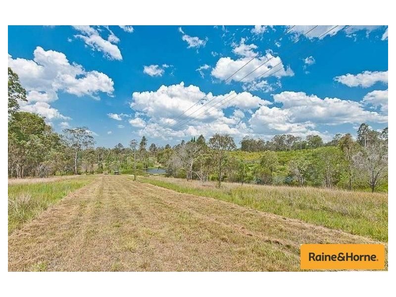 141 Moorina Road, Moorina QLD 4506