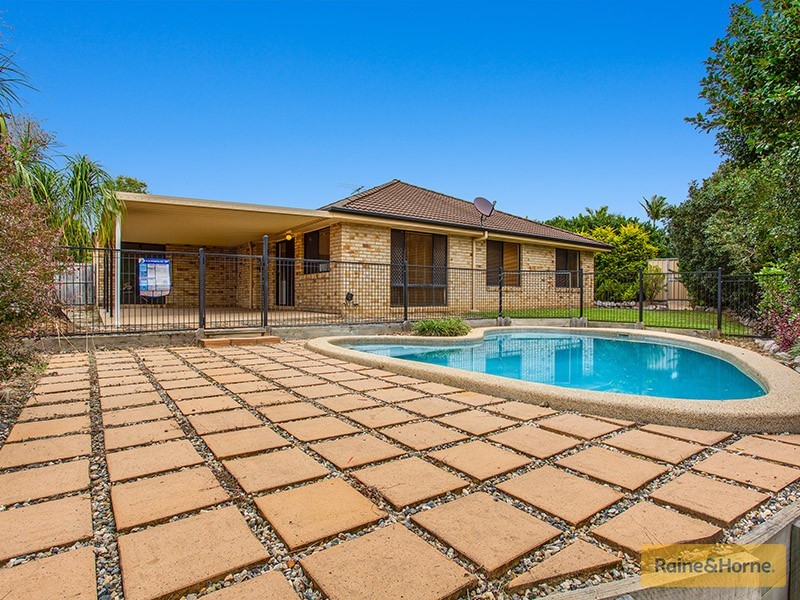 18 Palmer Place, Narangba QLD 4504