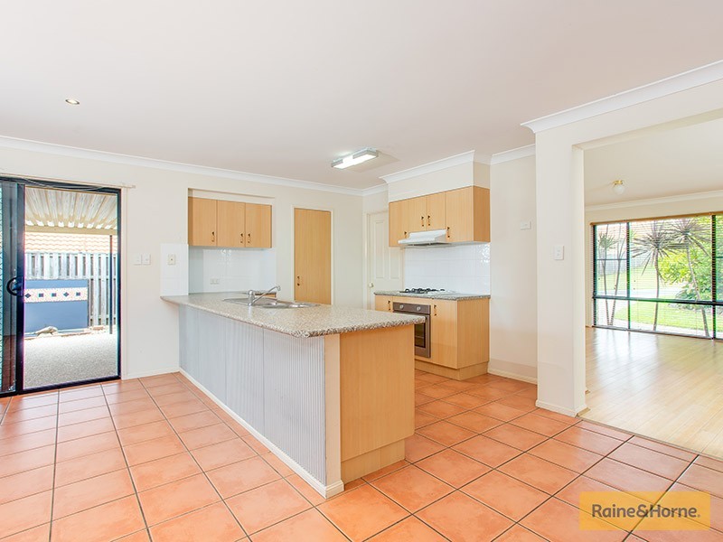 18 Palmer Place, Narangba QLD 4504