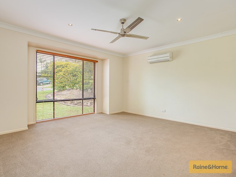 18 Palmer Place, Narangba QLD 4504