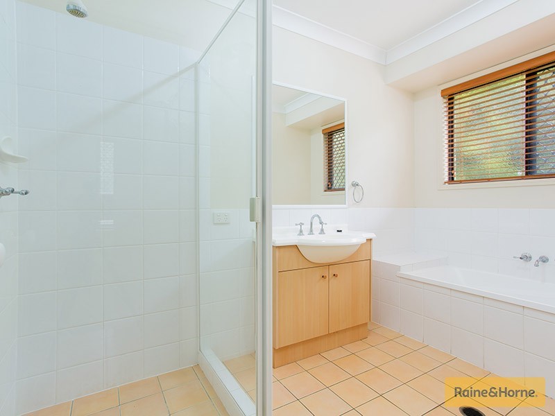 18 Palmer Place, Narangba QLD 4504