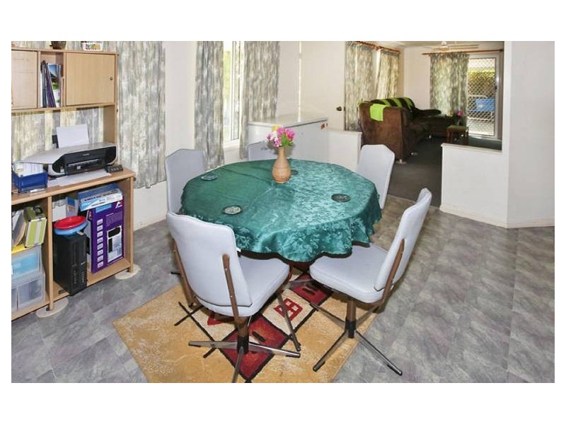 11 Crestwell Cl, Morayfield QLD 4506