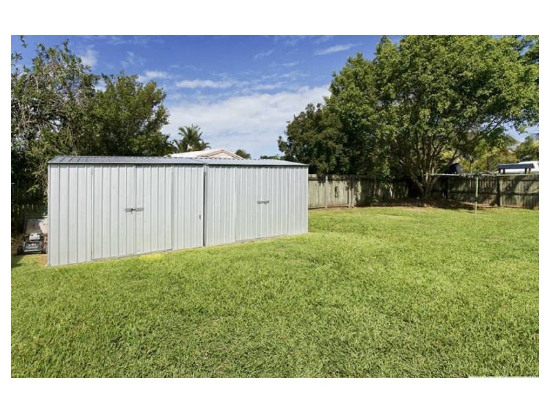 11 Crestwell Cl, Morayfield QLD 4506