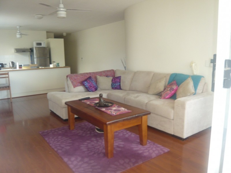 1/14 Mahia Terrace, Kings Beach QLD 4551